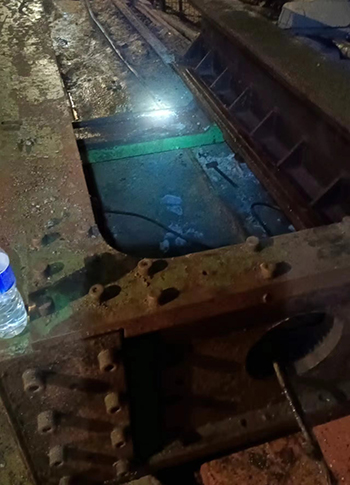 礦床開發(fā)挖掘井筒、硐室和巷道